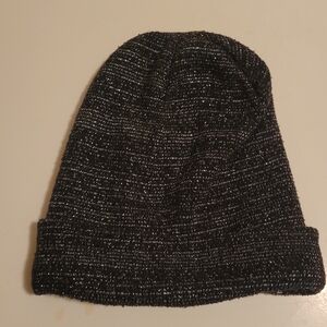 Elegant Charcoal Knit Beanie